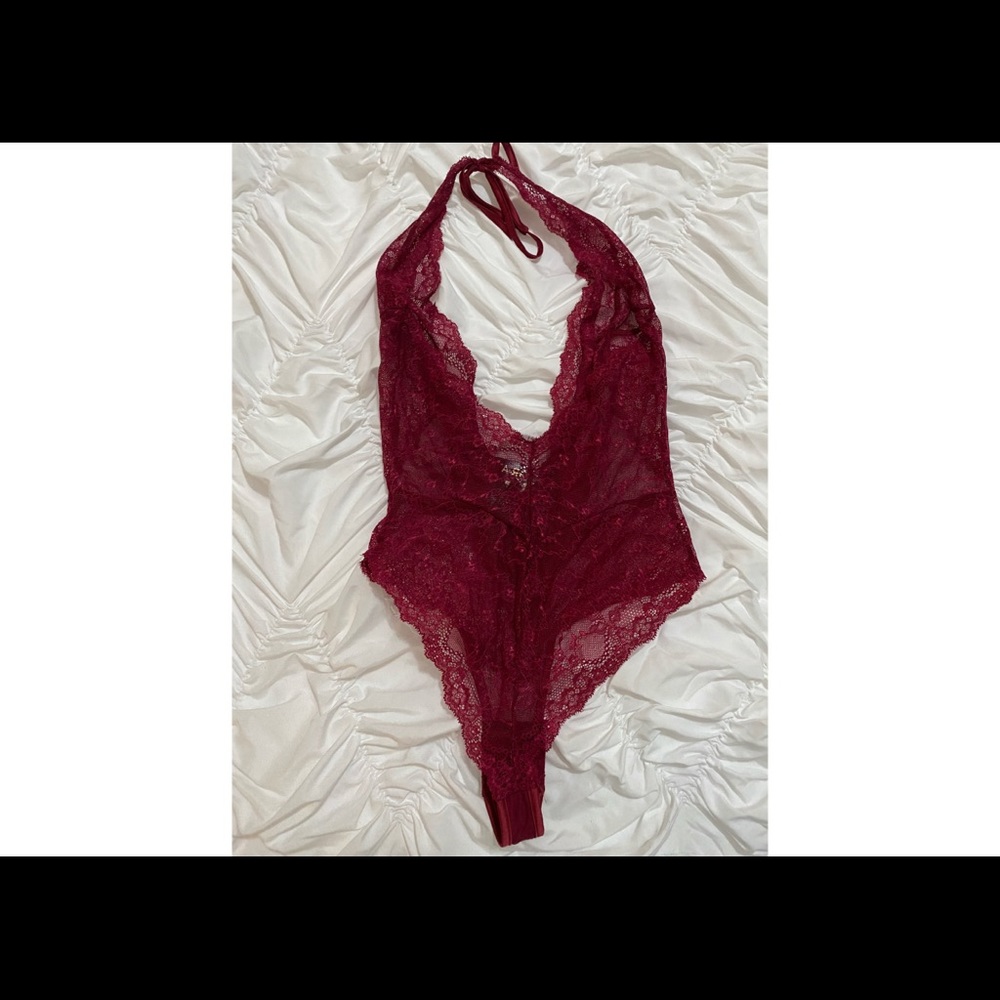 Red lingerie/bodysuit (Valentine’s day) - Picture 7 of 10